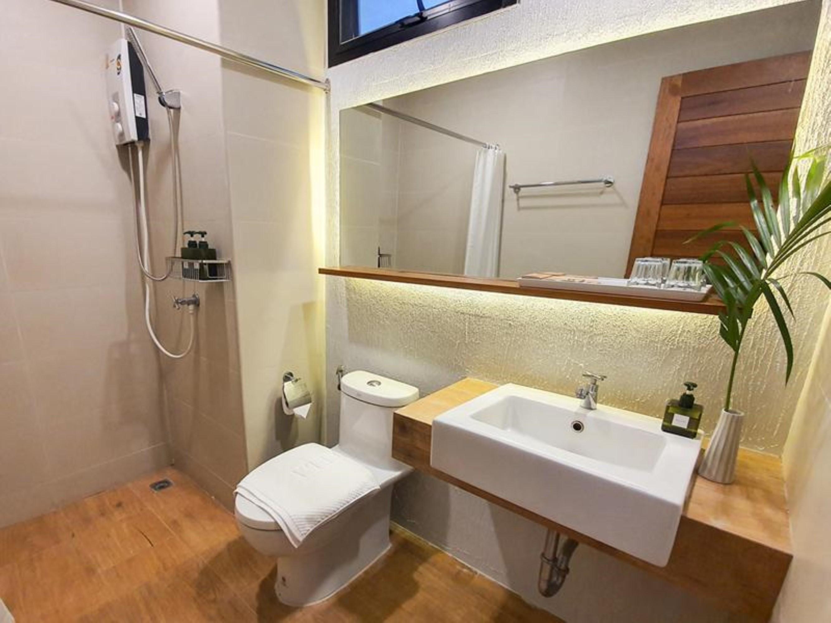 Mini House Aonang Hotel Sha Plus Ao Nang Exteriör bild